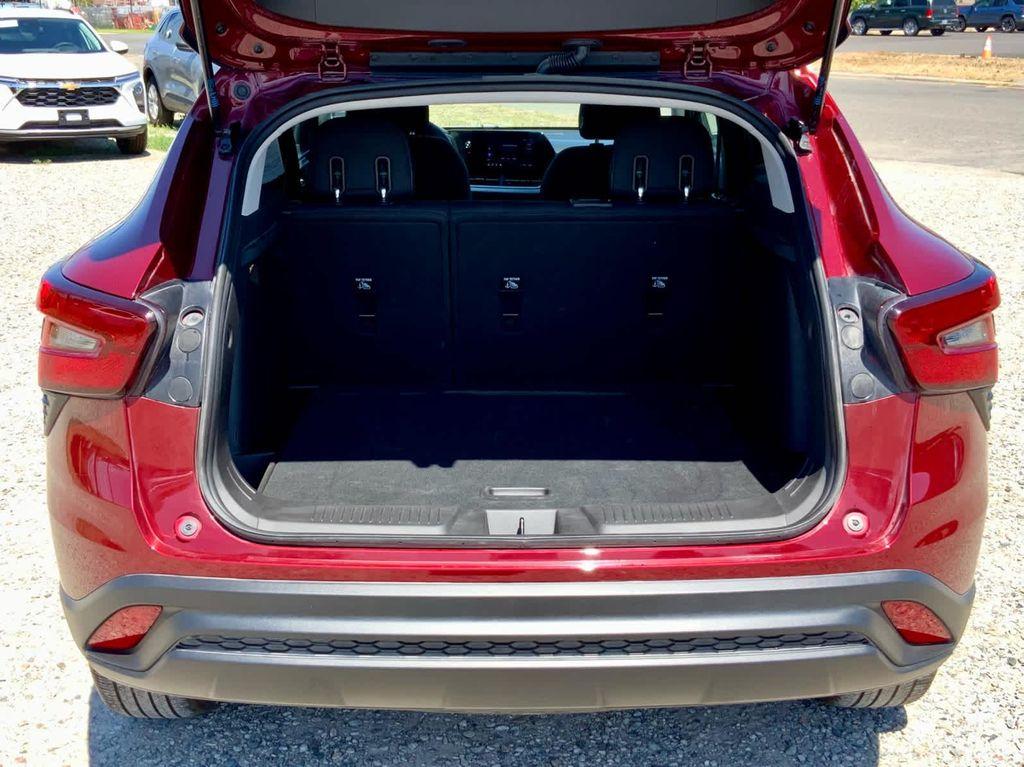 used 2025 Chevrolet Trax car, priced at $19,999