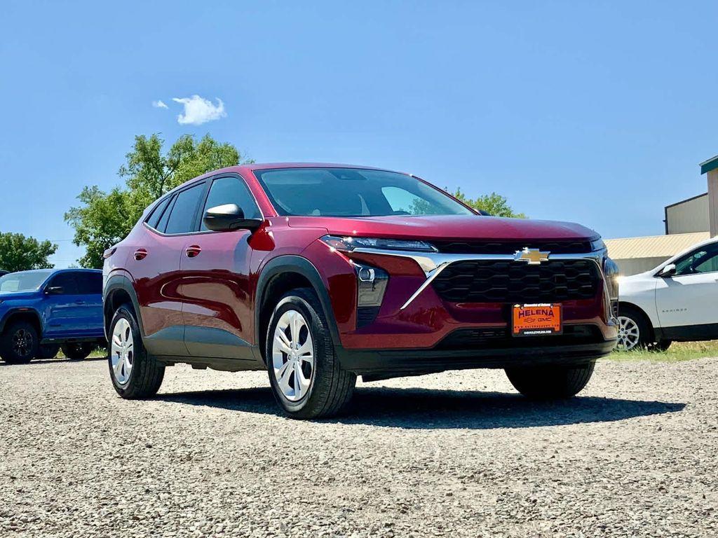 used 2025 Chevrolet Trax car, priced at $19,999