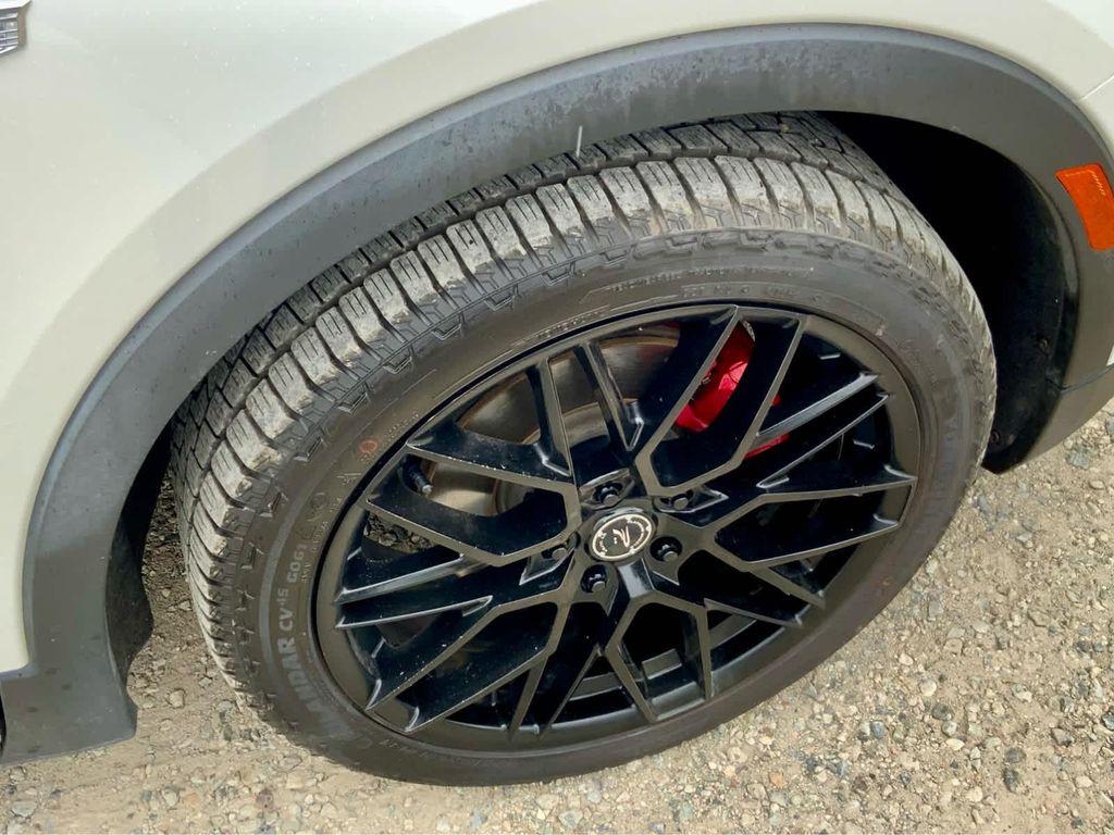 used 2021 Cadillac XT4 car, priced at $26,999