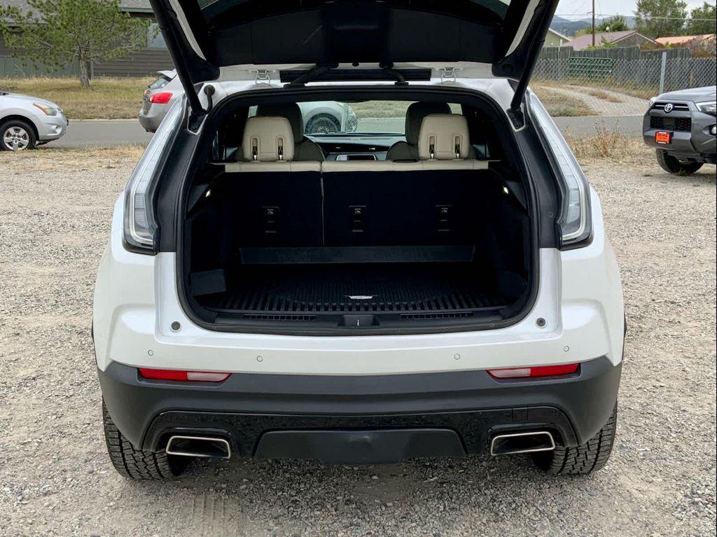 used 2021 Cadillac XT4 car, priced at $26,999