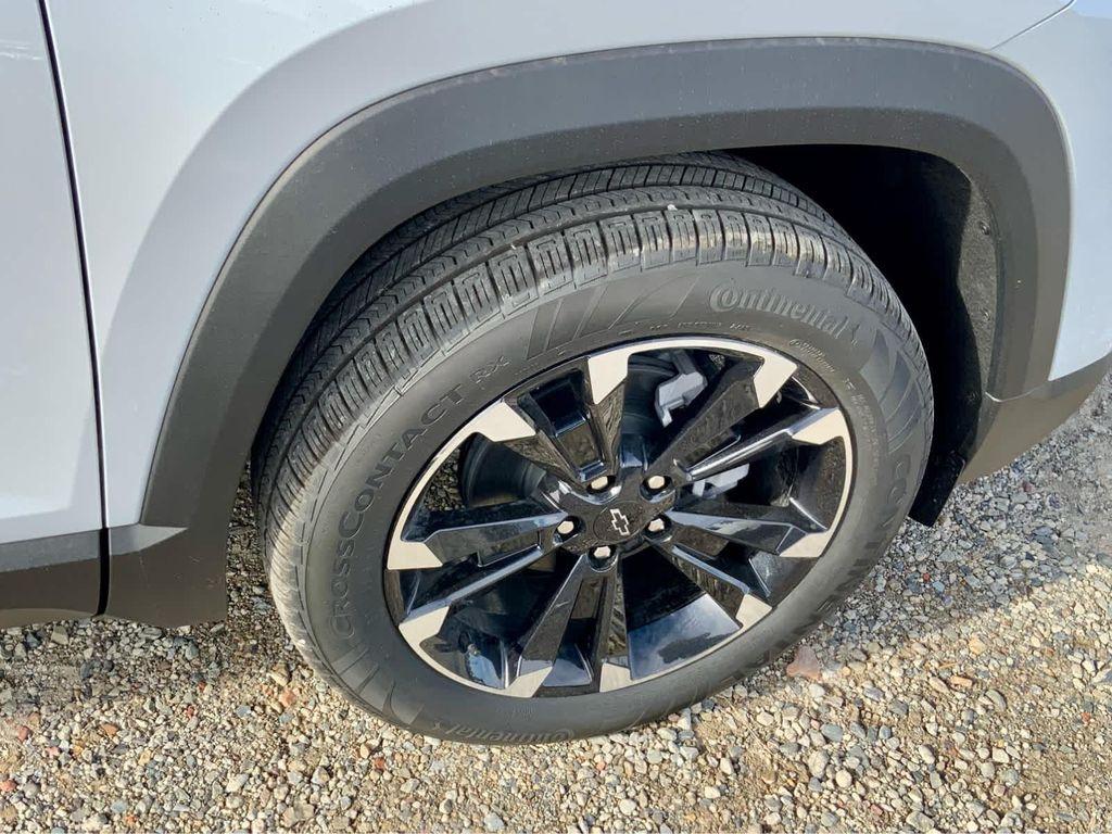new 2026 Chevrolet Equinox car, priced at $36,999