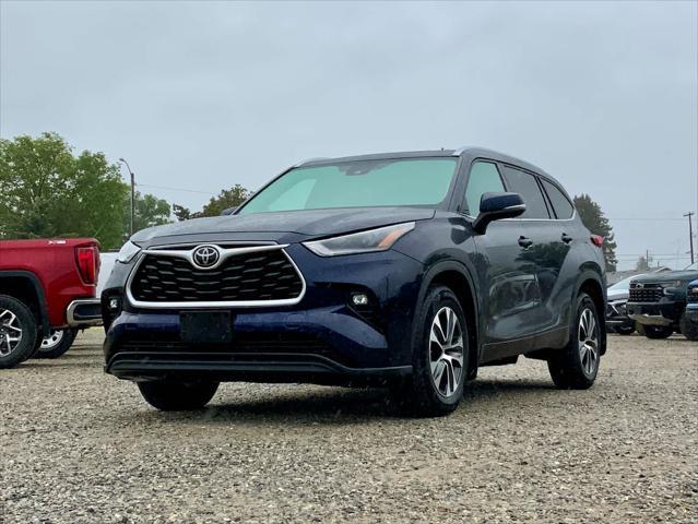 used 2021 Toyota Highlander car, priced at $31,750