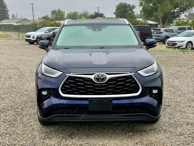used 2021 Toyota Highlander car, priced at $31,750