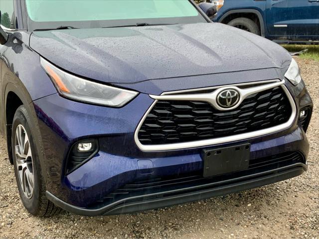 used 2021 Toyota Highlander car, priced at $31,750