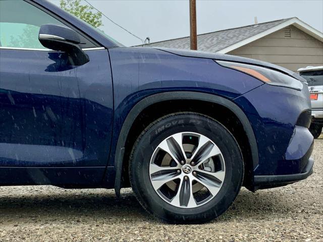 used 2021 Toyota Highlander car, priced at $31,750