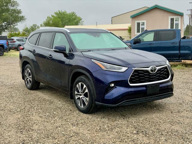 used 2021 Toyota Highlander car, priced at $31,750