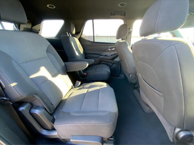 used 2023 Chevrolet Traverse car, priced at $32,400