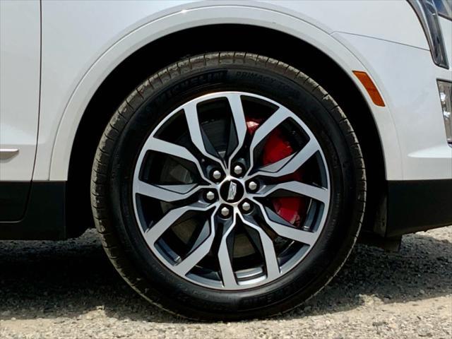 used 2024 Cadillac XT5 car, priced at $49,997