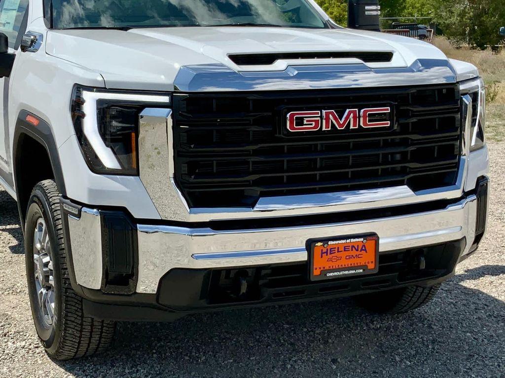 new 2025 GMC Sierra 3500 car, priced at $50,198