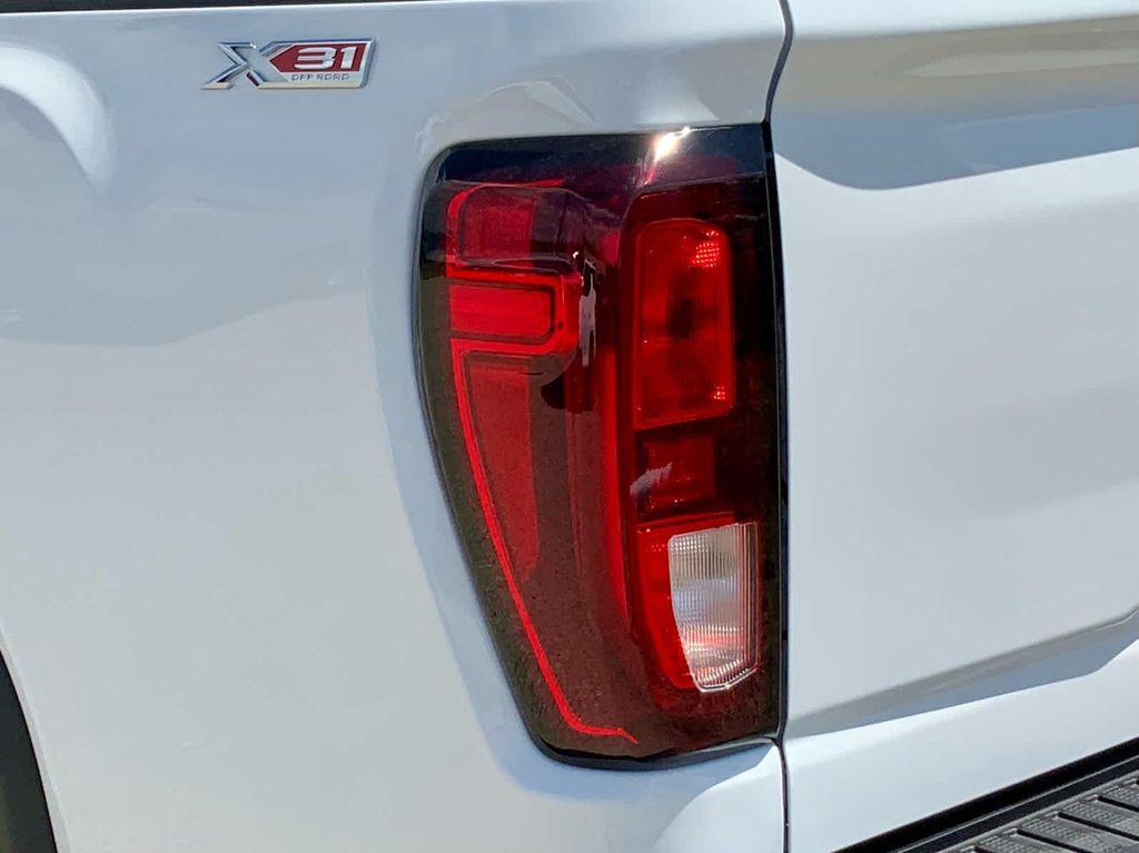 new 2025 GMC Sierra 3500 car, priced at $50,198