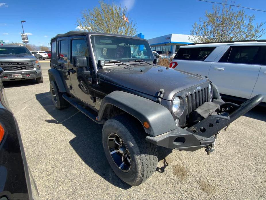 used 2014 Jeep Wrangler Unlimited car, priced at $21,975