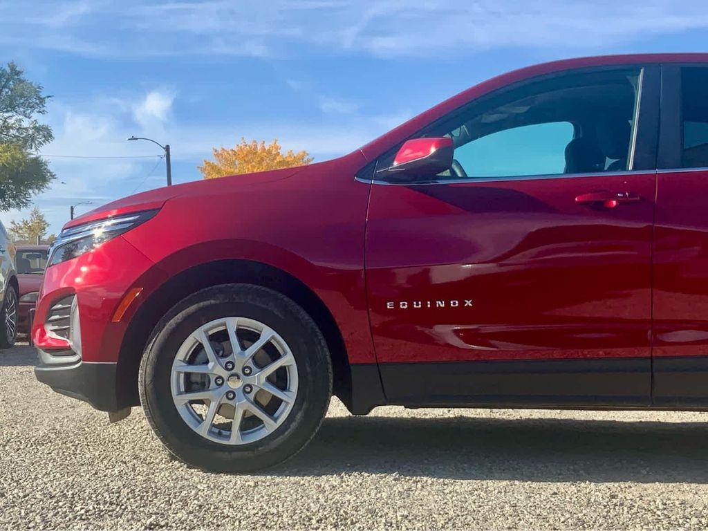used 2024 Chevrolet Equinox car, priced at $26,999