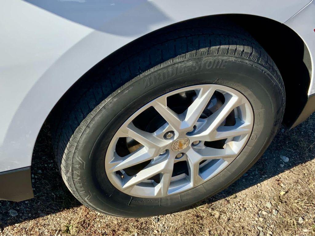 used 2024 Chevrolet Equinox car, priced at $21,999