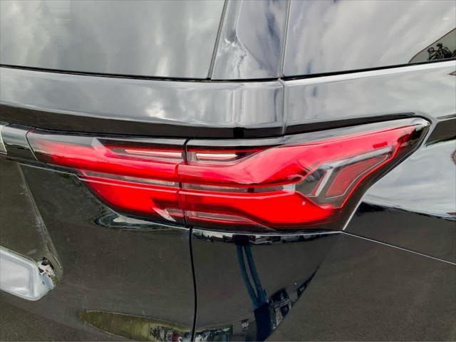 used 2023 Chevrolet Traverse car, priced at $39,500