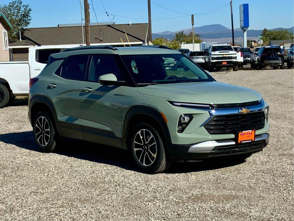 new 2026 Chevrolet TrailBlazer car, priced at $25,999
