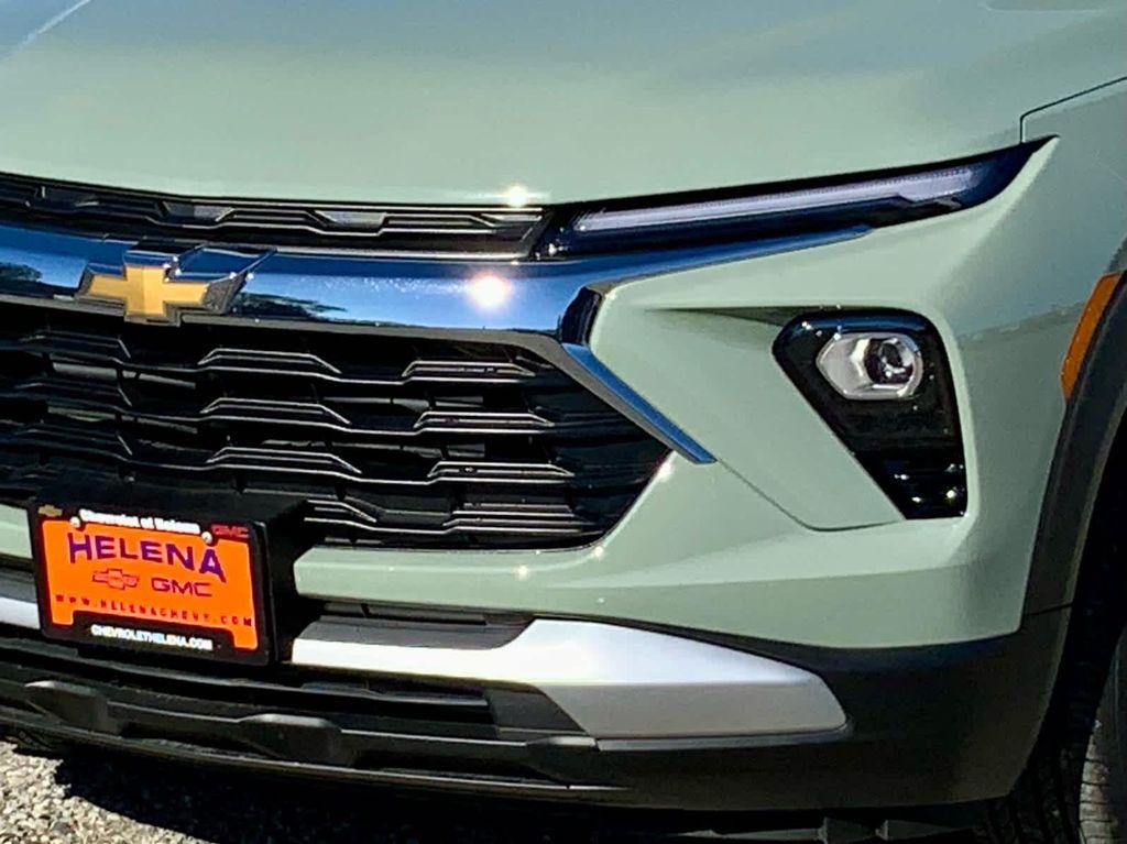 new 2026 Chevrolet TrailBlazer car, priced at $25,999