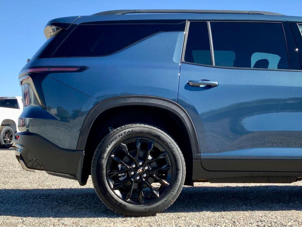 new 2026 Chevrolet Traverse car, priced at $50,125