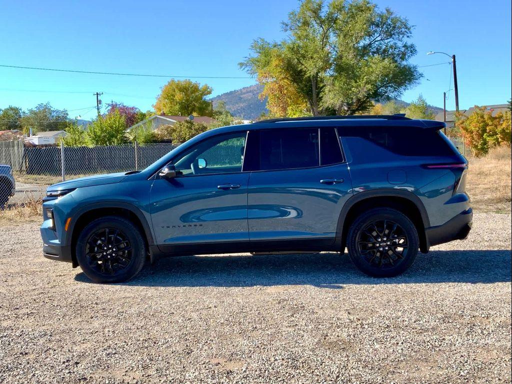new 2026 Chevrolet Traverse car, priced at $50,125