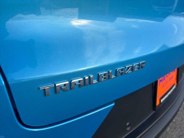 new 2025 Chevrolet TrailBlazer car, priced at $25,737