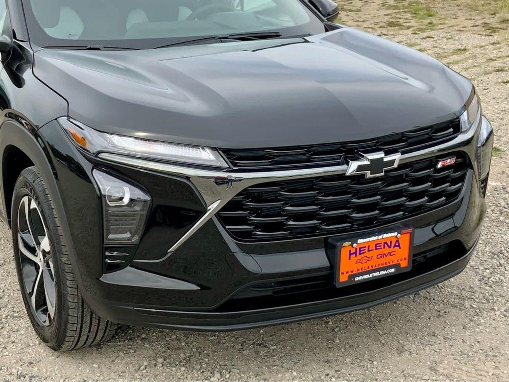 new 2025 Chevrolet Trax car, priced at $23,895