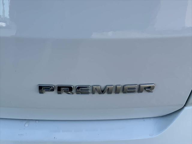 used 2023 Chevrolet Traverse car, priced at $41,998