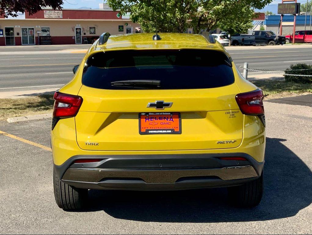 new 2025 Chevrolet Trax car, priced at $24,376