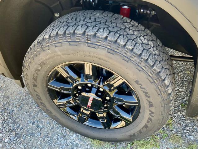 new 2025 GMC Sierra 2500 car, priced at $73,452