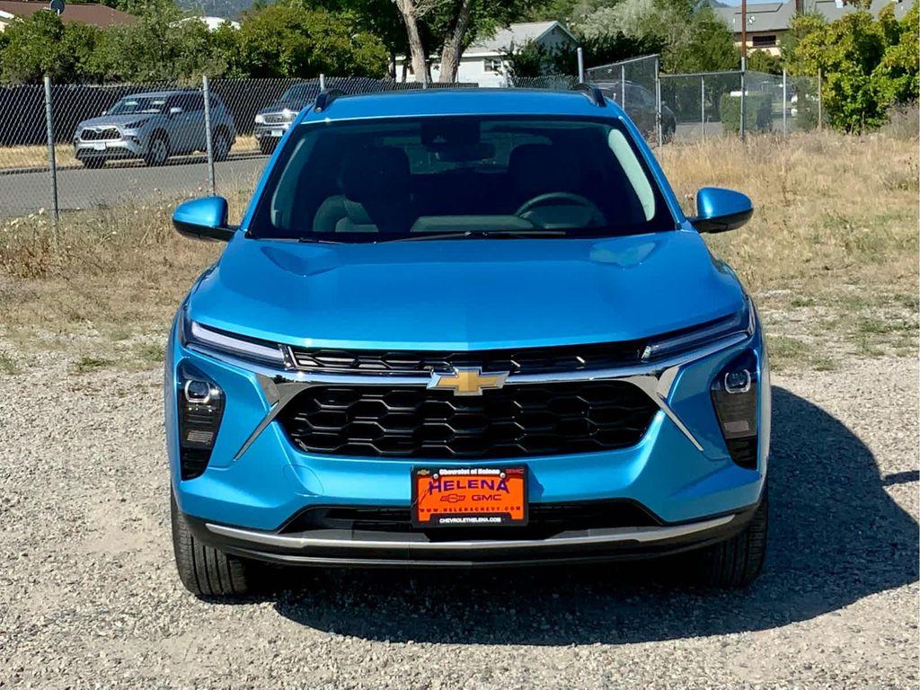 new 2025 Chevrolet Trax car, priced at $24,085