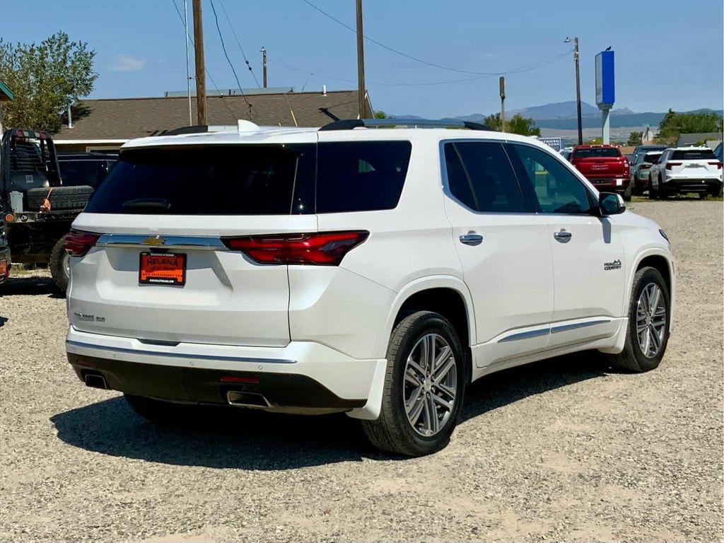 used 2022 Chevrolet Traverse car, priced at $39,998