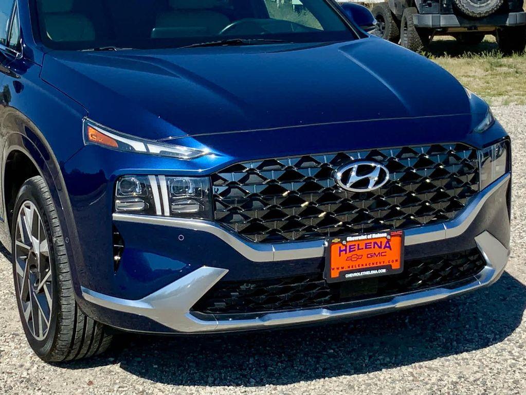 used 2022 Hyundai Santa Fe car, priced at $27,900