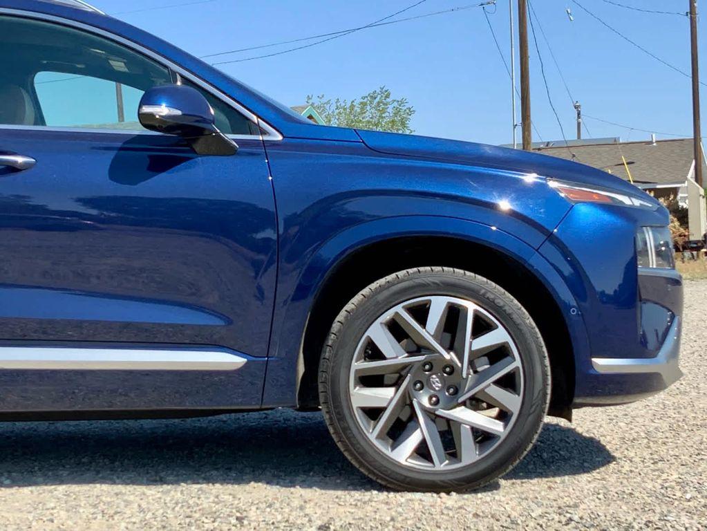 used 2022 Hyundai Santa Fe car, priced at $27,900