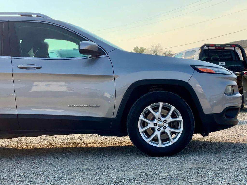 used 2015 Jeep Cherokee car, priced at $9,977