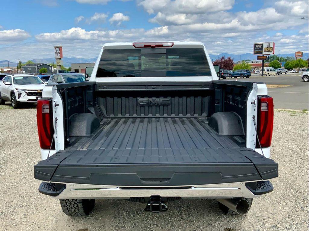 new 2025 GMC Sierra 2500 car, priced at $76,999