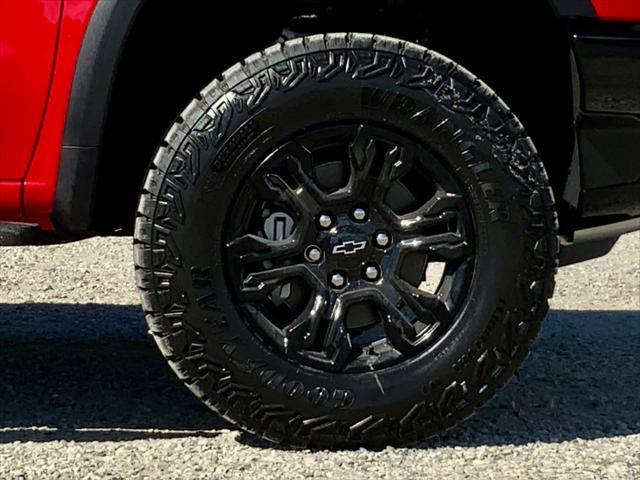 new 2025 Chevrolet Silverado 1500 car, priced at $69,042