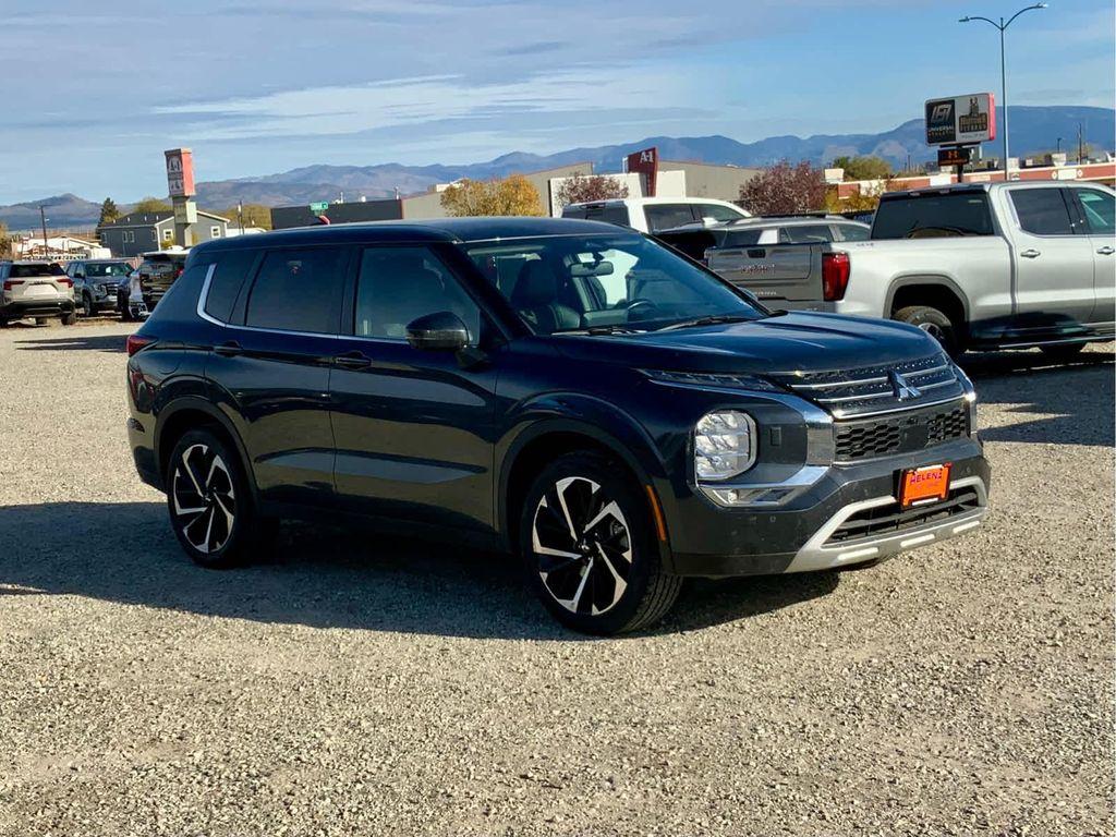 used 2024 Mitsubishi Outlander car, priced at $29,500