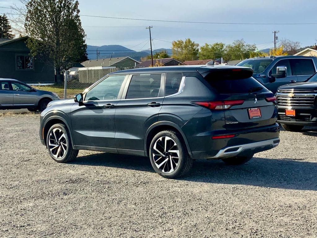 used 2024 Mitsubishi Outlander car, priced at $29,500