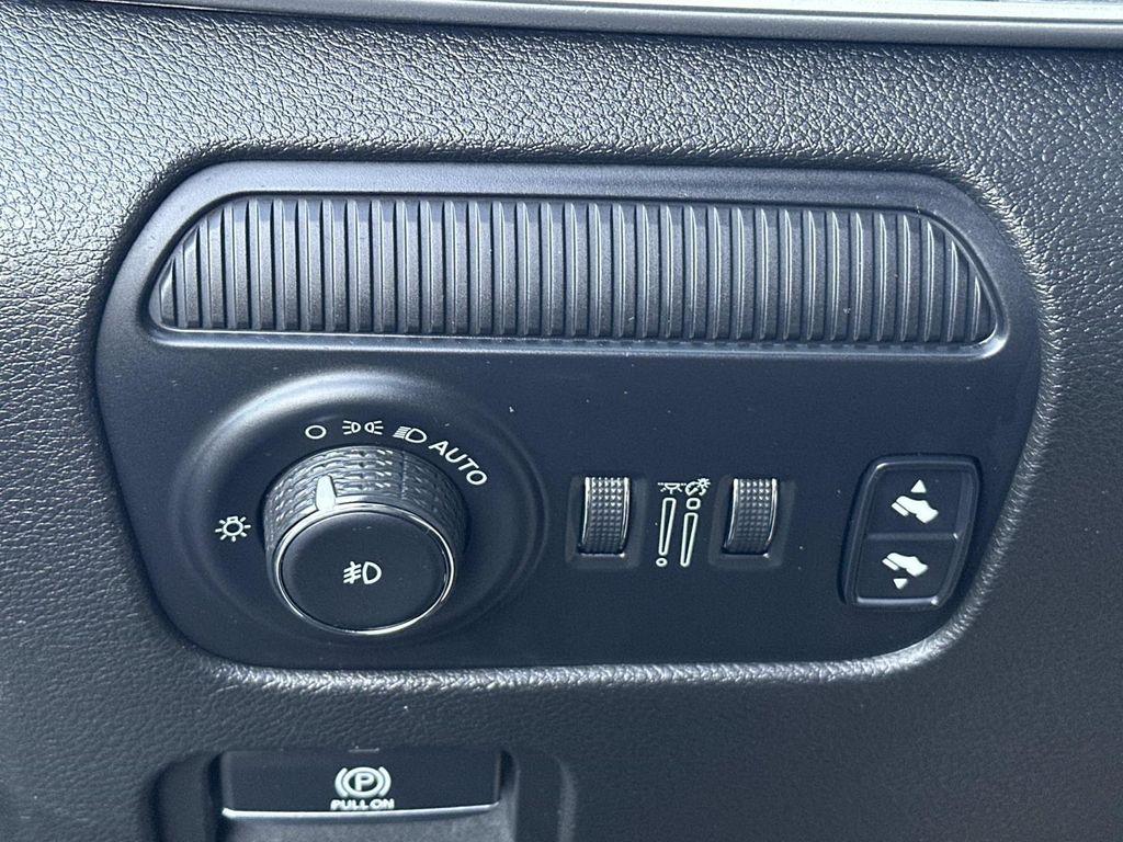 used 2022 Jeep Wagoneer car, priced at $44,500