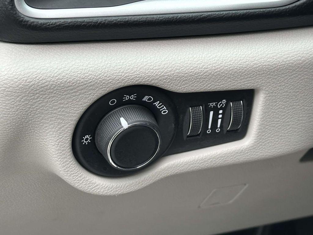 used 2019 Chrysler Pacifica car, priced at $16,900