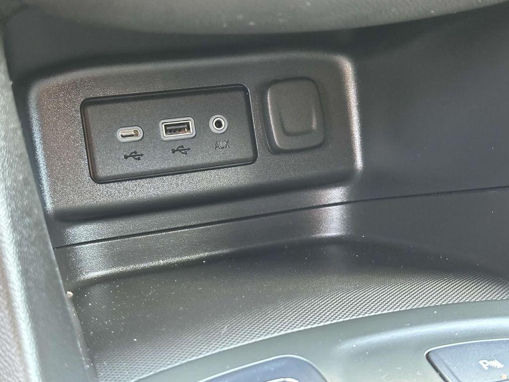 used 2022 Chevrolet Equinox car, priced at $23,990