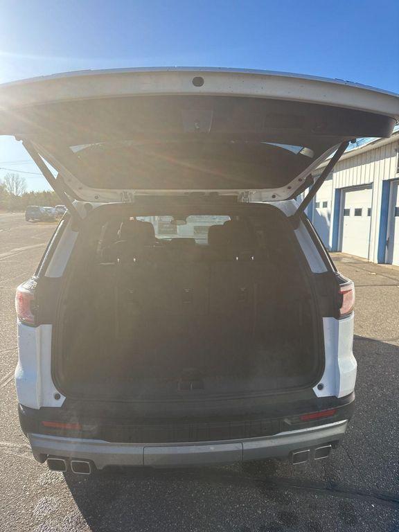used 2025 GMC Acadia car, priced at $36,998