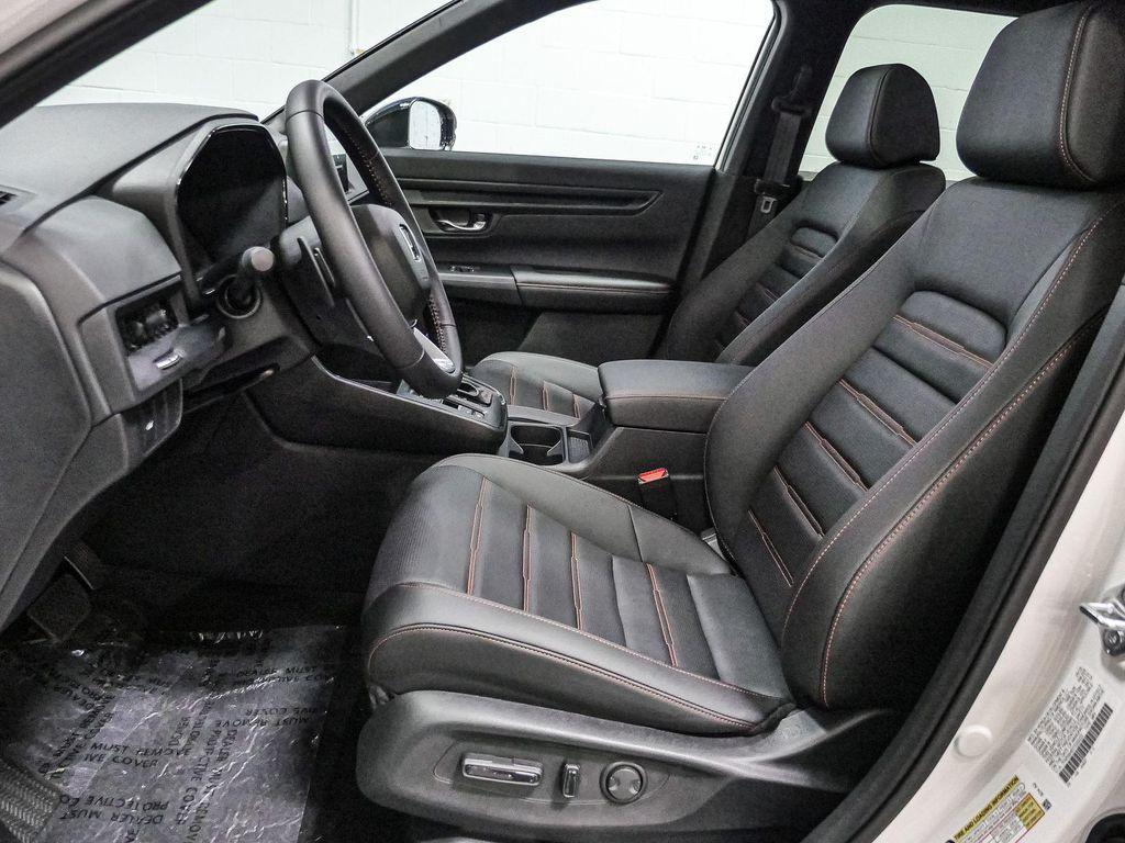 new 2026 Honda CR-V Hybrid car, priced at $42,075