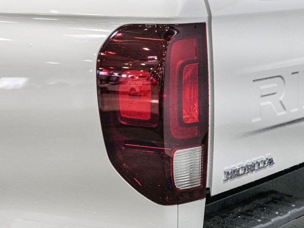 new 2025 Honda Ridgeline car, priced at $43,385