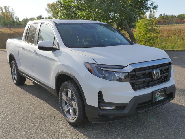 new 2025 Honda Ridgeline car, priced at $42,637