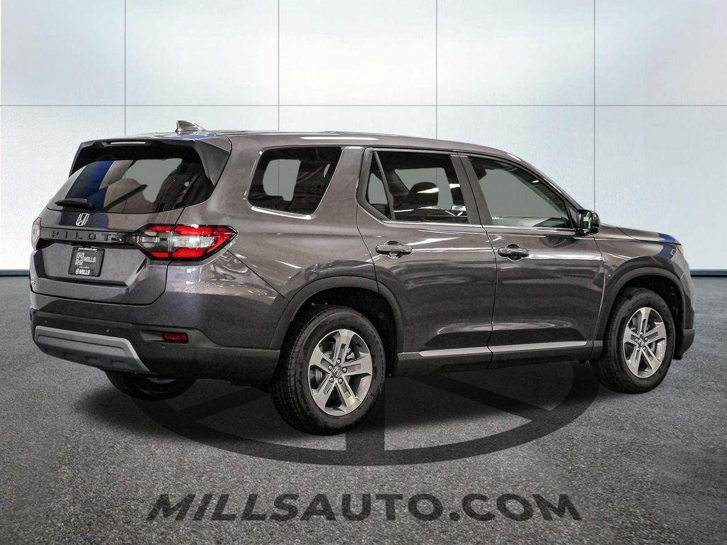 new 2025 Honda Pilot car, priced at $46,780