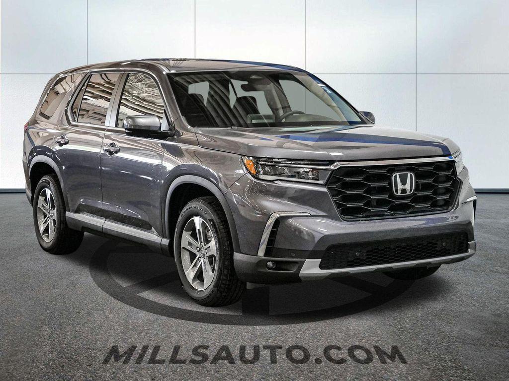 new 2025 Honda Pilot car, priced at $46,780