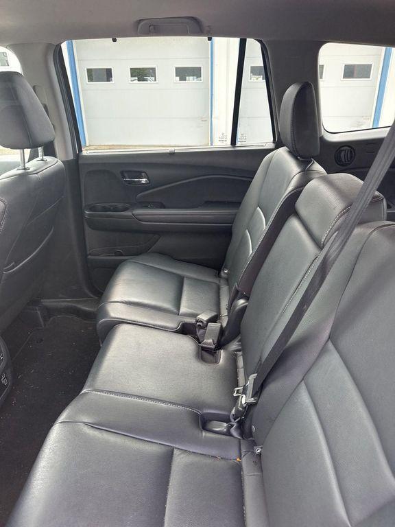 used 2022 Honda Pilot car, priced at $29,819