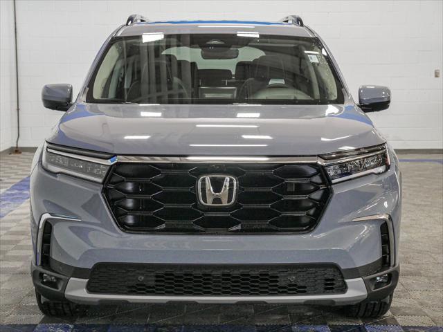 new 2025 Honda Pilot car, priced at $54,985