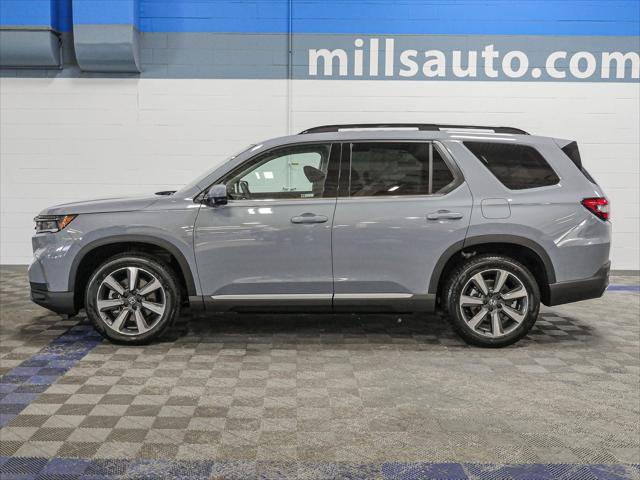 new 2025 Honda Pilot car, priced at $54,985