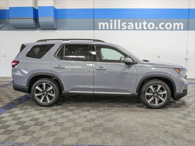 new 2025 Honda Pilot car, priced at $54,985