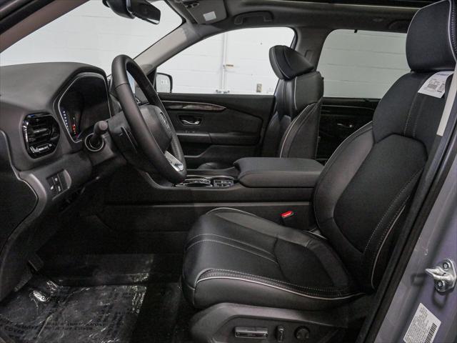 new 2025 Honda Pilot car, priced at $54,985